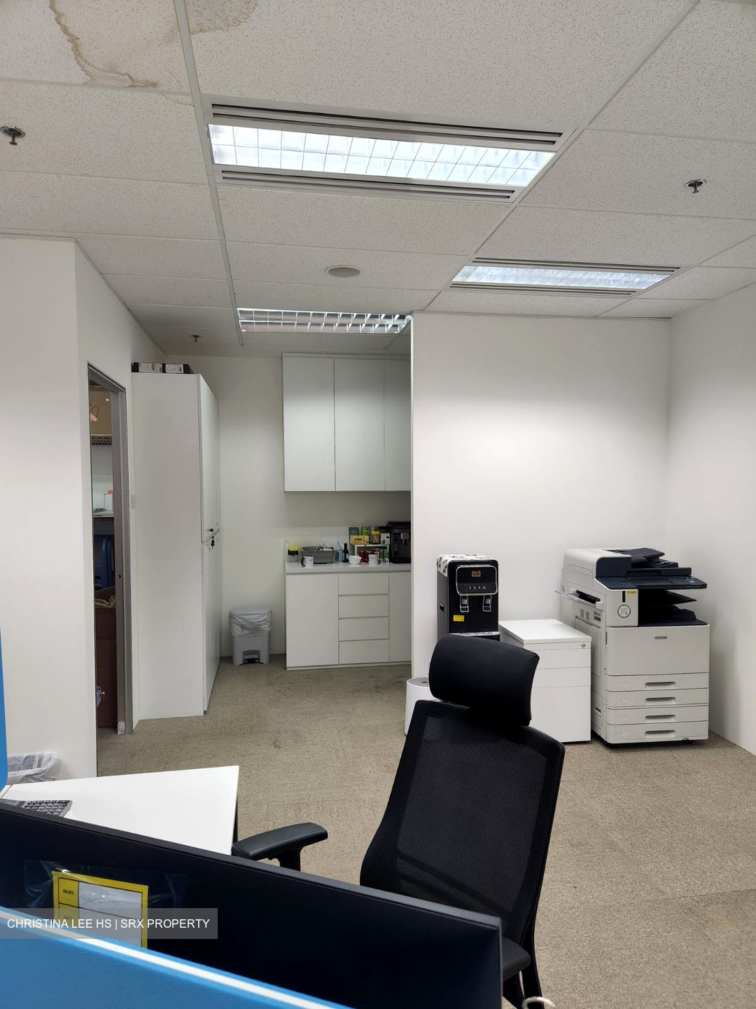 Samsung Hub (D1), Office #541082111